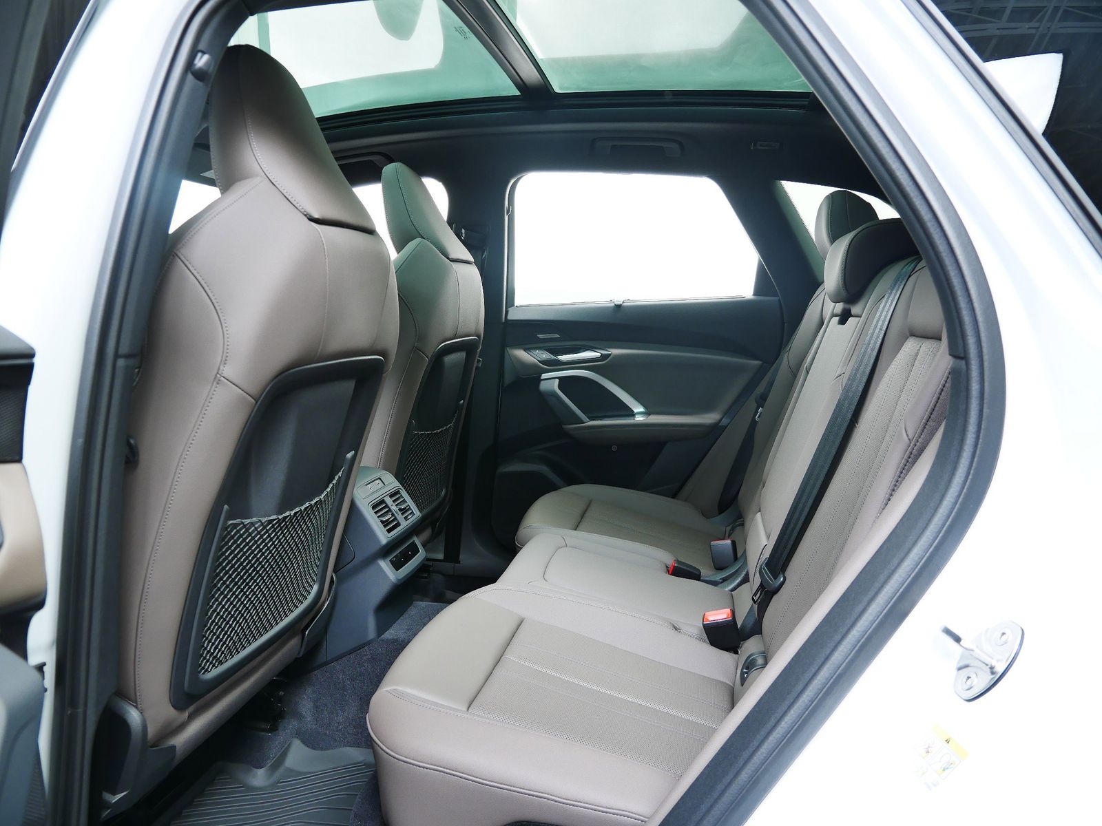 Thumbnail: 2025 Audi Q5 - 12