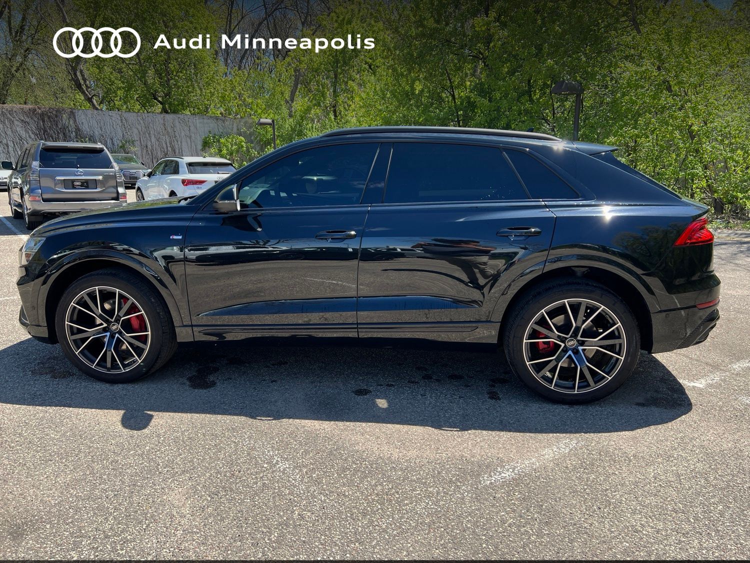 Thumbnail: 2023 Audi Q8 - 11