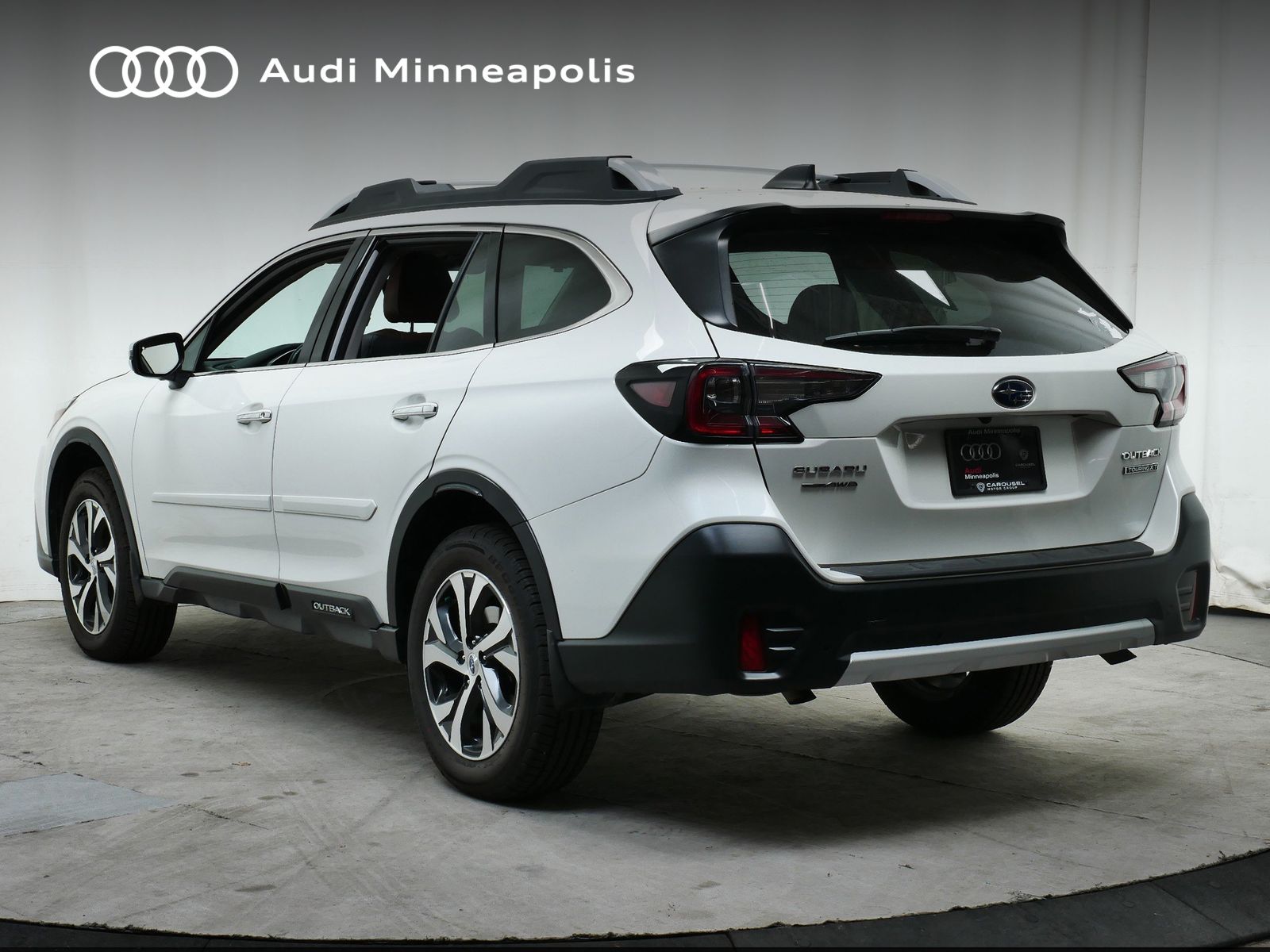 2020 Subaru Outback Touring XT photo 4