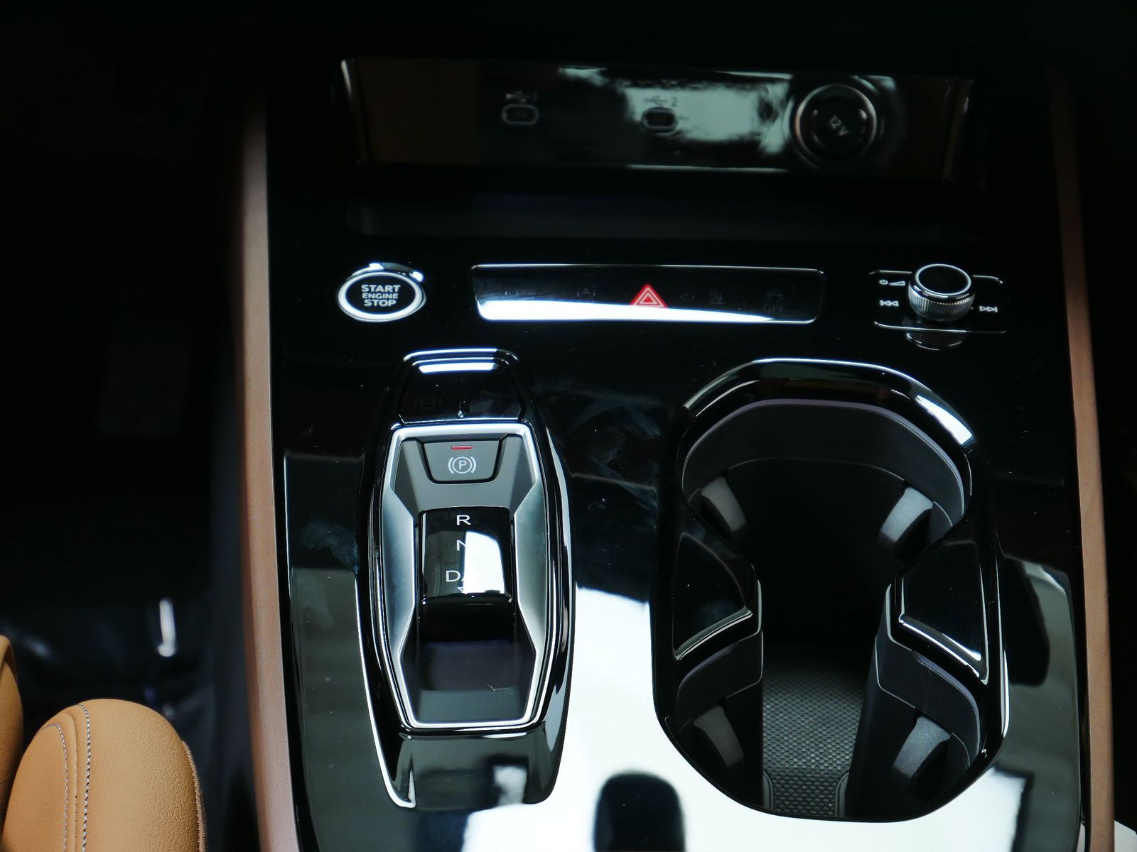 Thumbnail: 2025 Audi A5 - 15