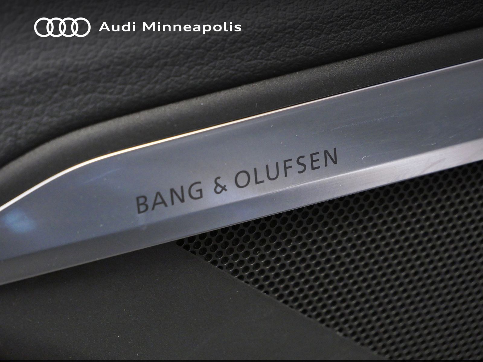 Thumbnail: 2024 Audi Q8 e-tron - 20