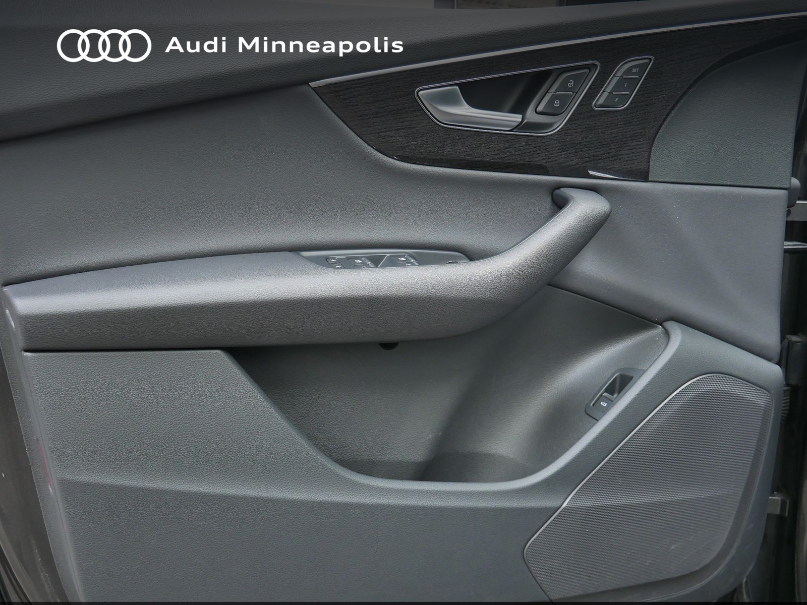 Thumbnail: 2020 Audi Q7 - 12