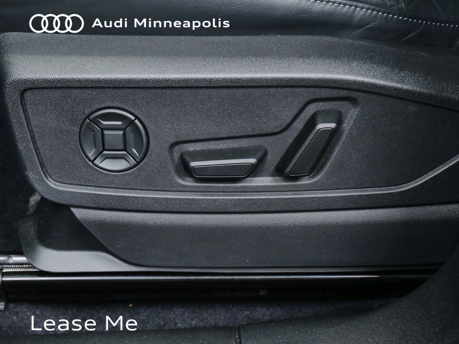 Thumbnail: 2025 Audi Q5 - 13