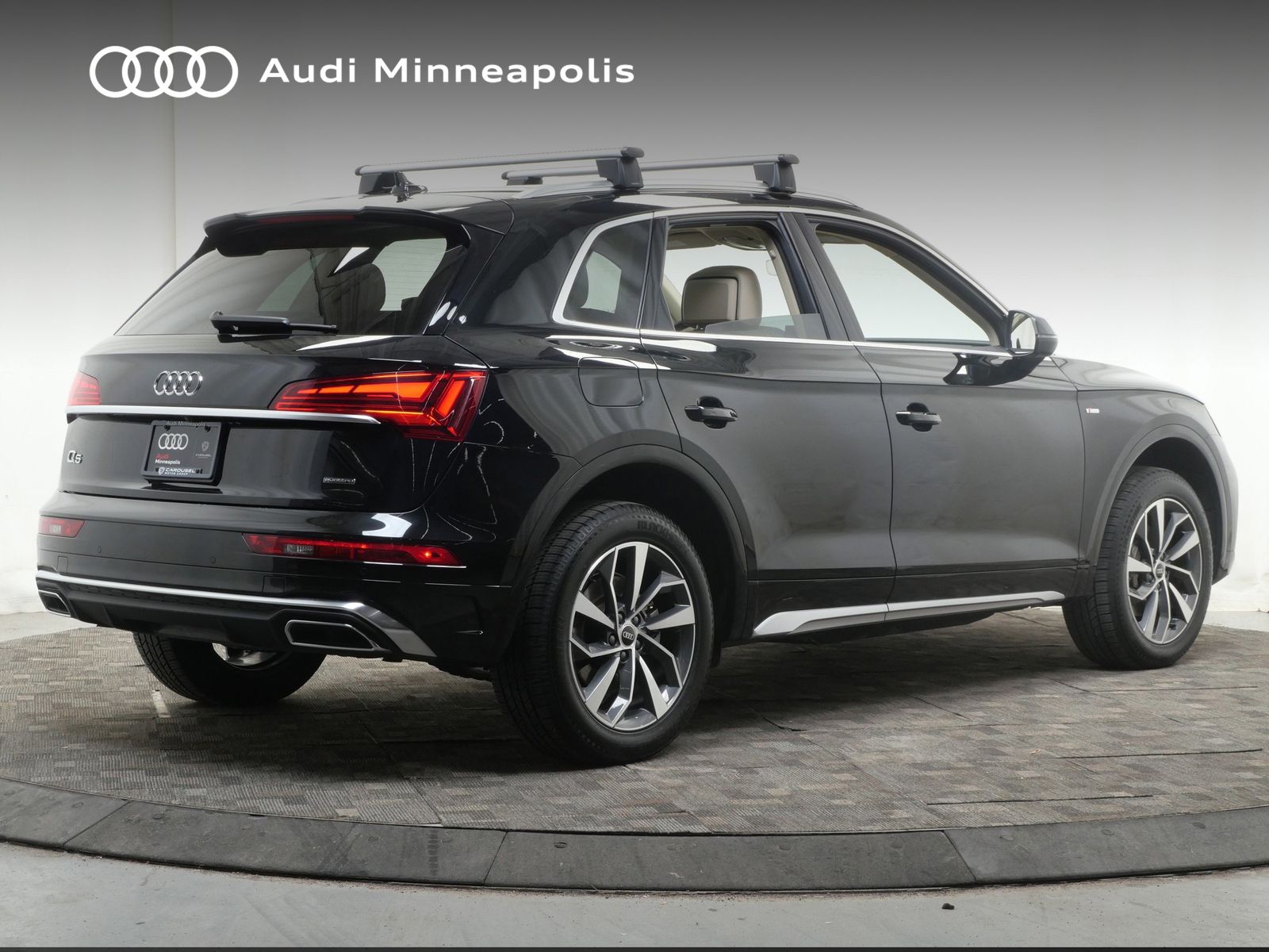 Thumbnail: 2023 Audi Q5 - 7