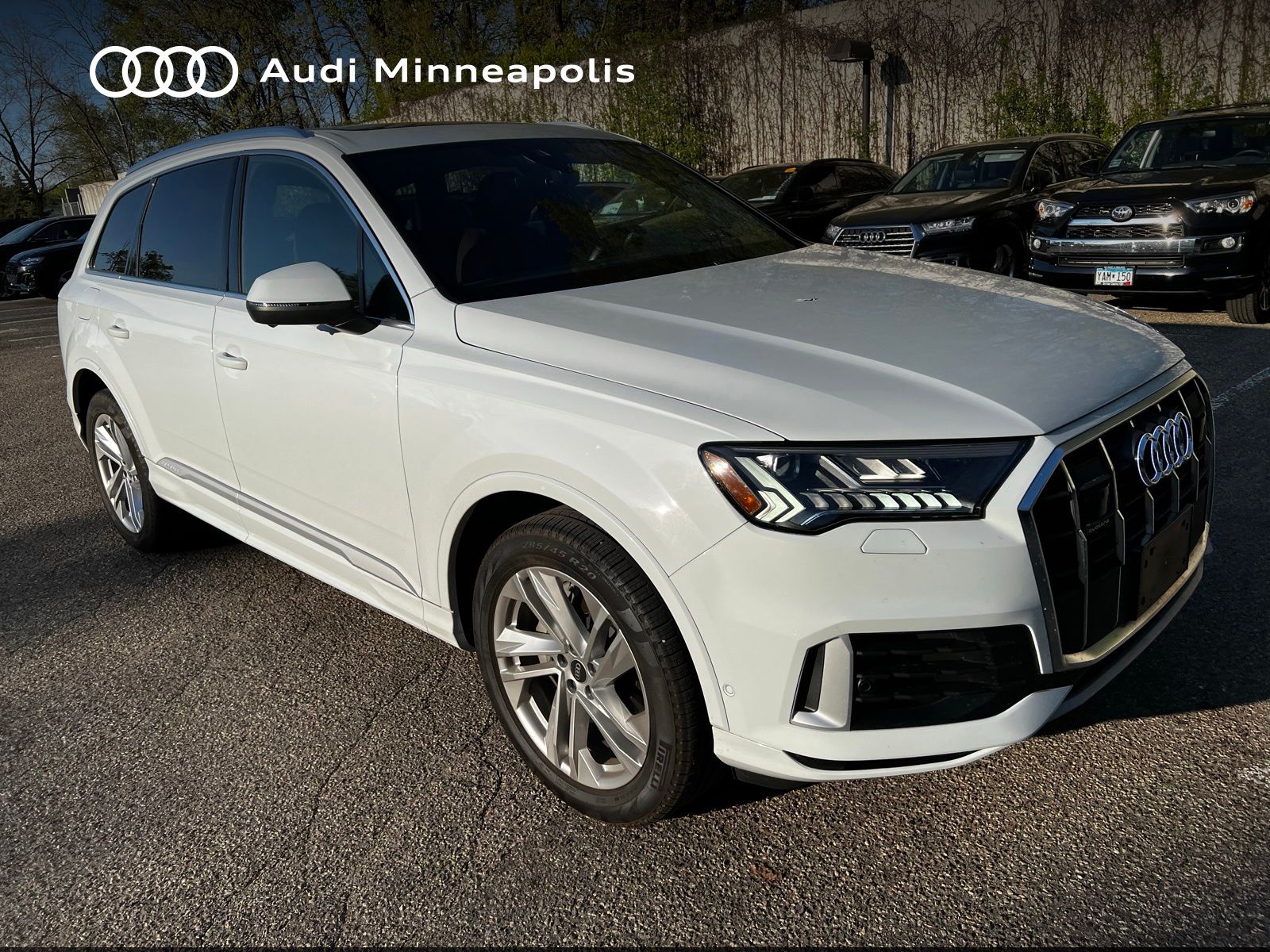 Thumbnail: 2023 Audi Q7 - 3