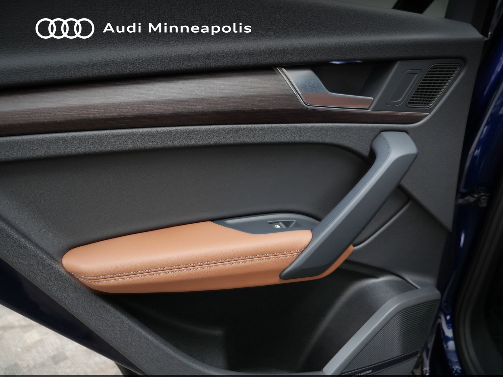 Thumbnail: 2023 Audi Q5 - 17