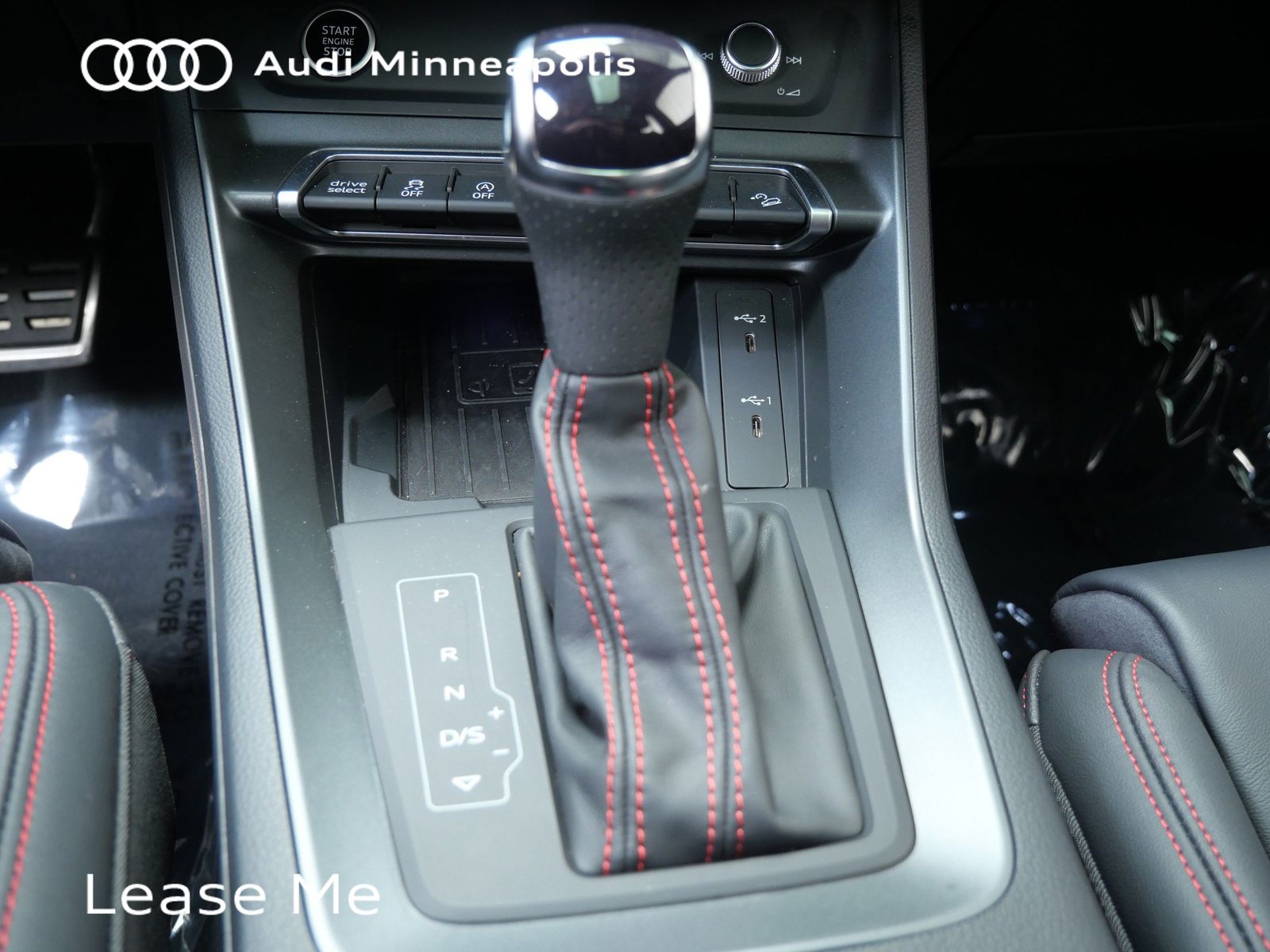 Thumbnail: 2025 Audi Q3 - 21