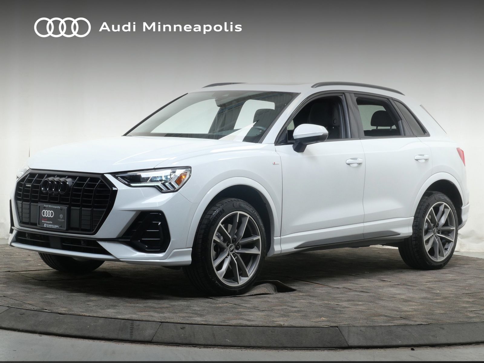 Thumbnail: 2022 Audi Q3 - 1