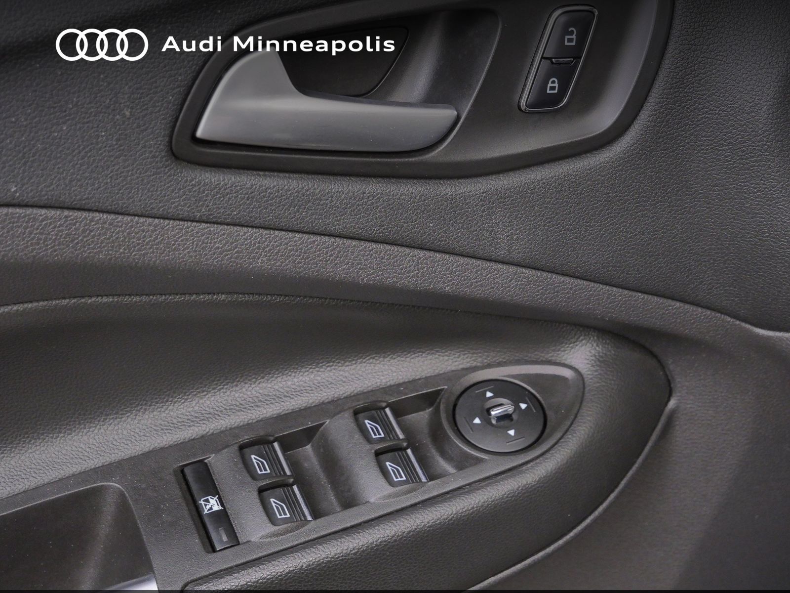 Thumbnail: 2016 Ford Escape - 19