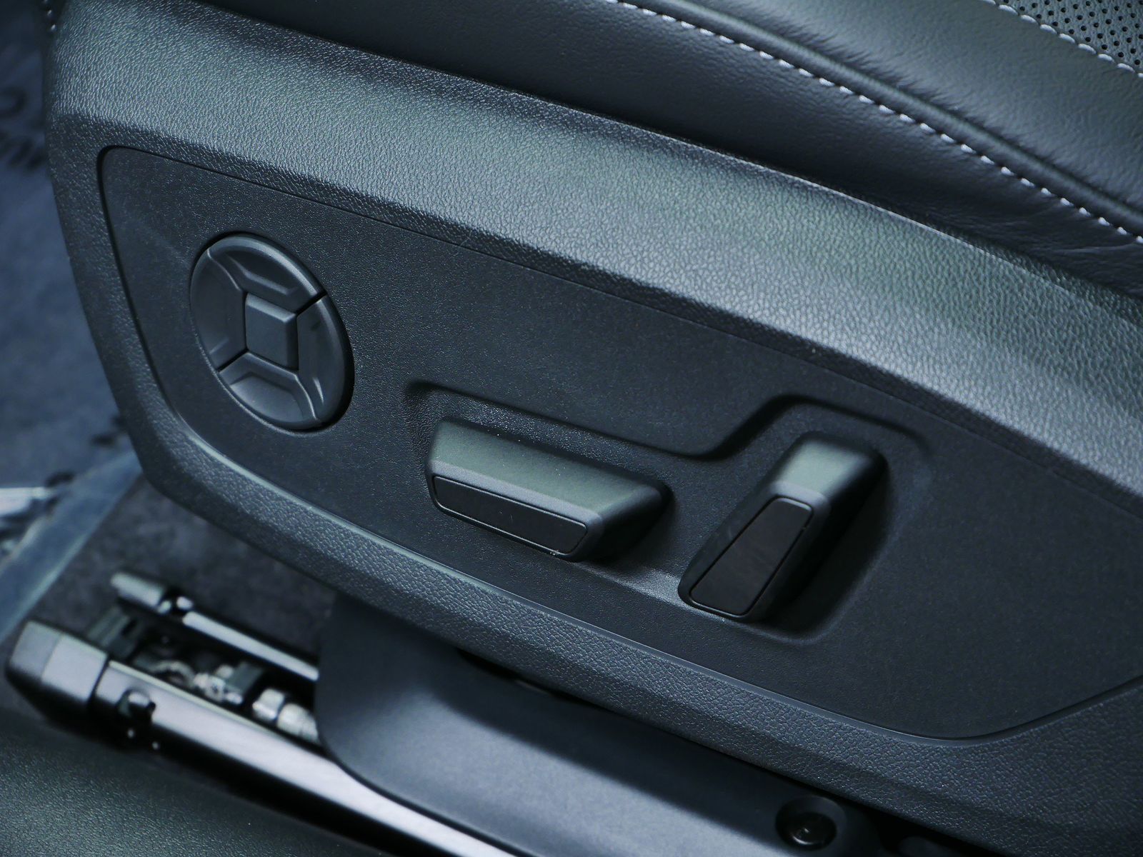 Thumbnail: 2025 Audi A5 - 11