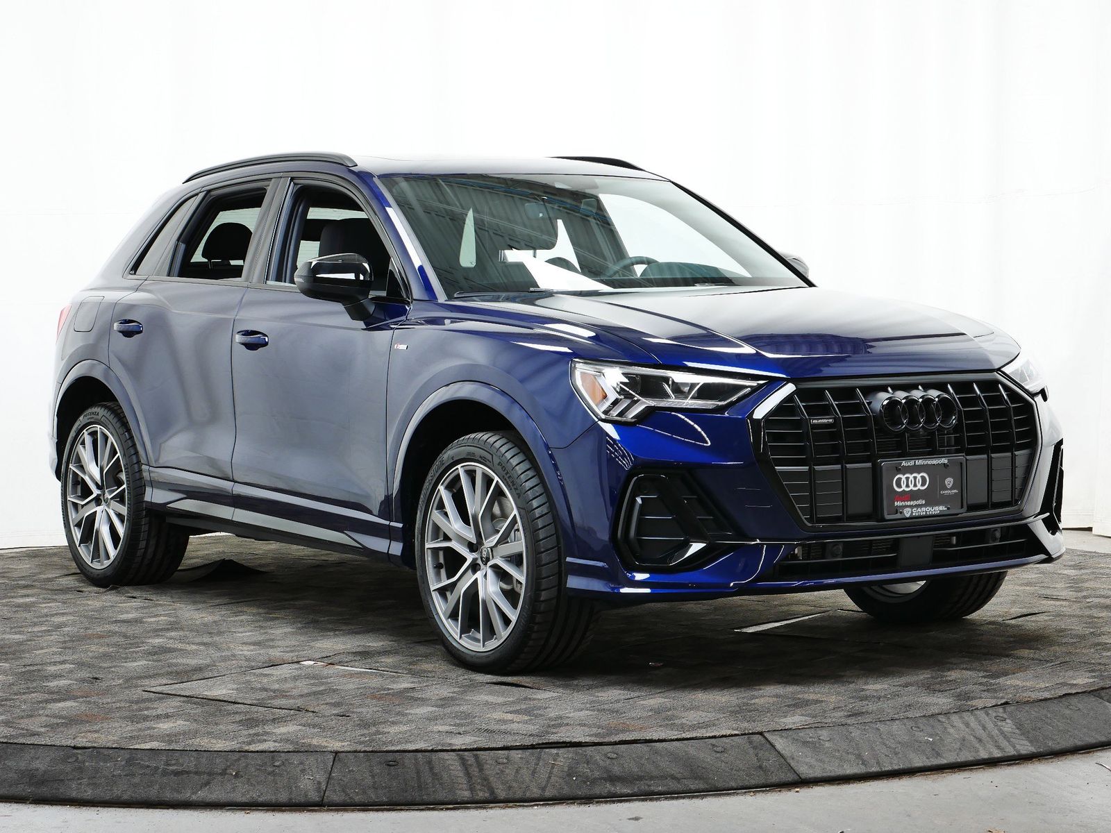 Thumbnail: 2025 Audi Q3 - 8