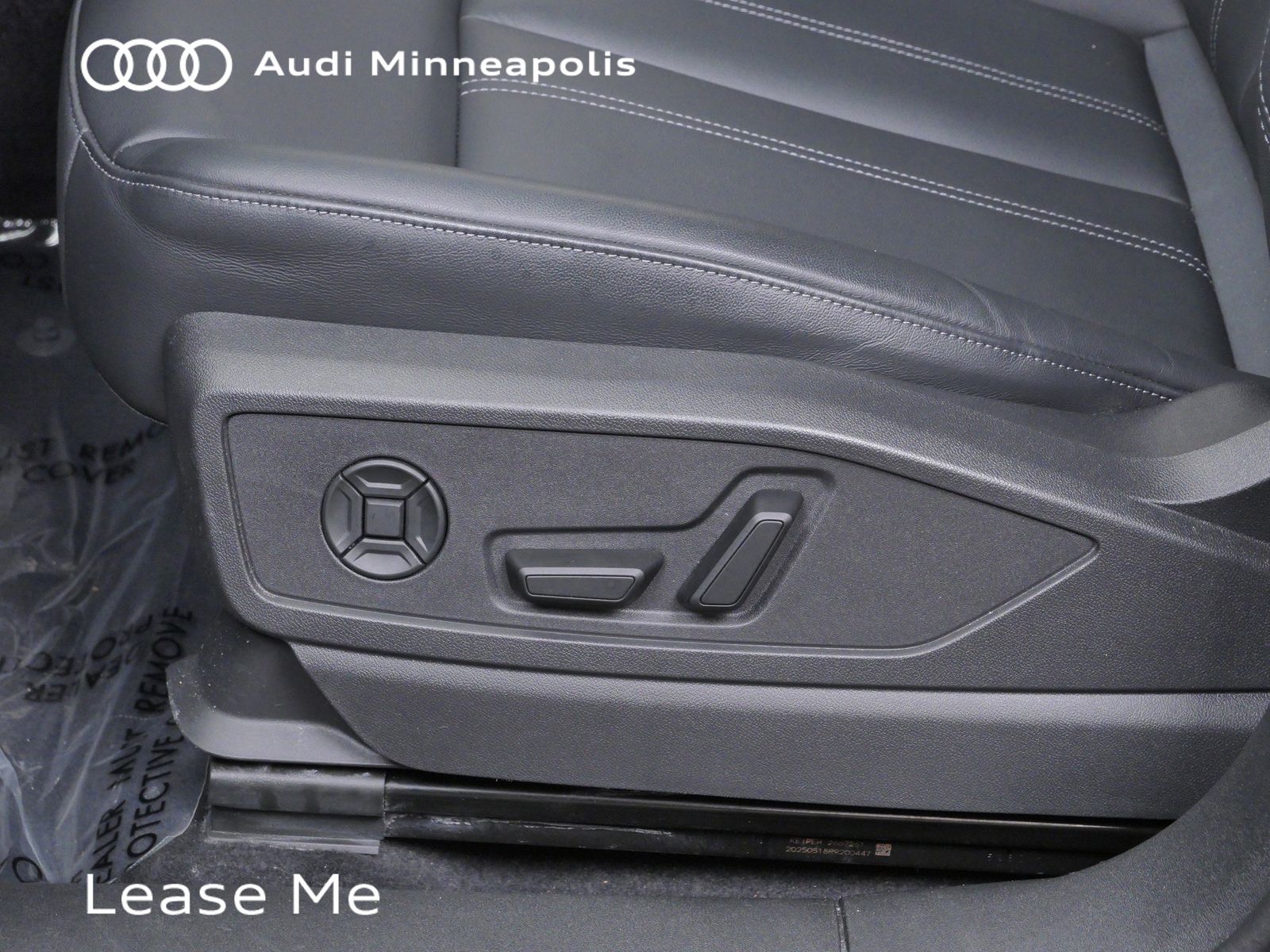 Thumbnail: 2025 Audi Q5 - 12