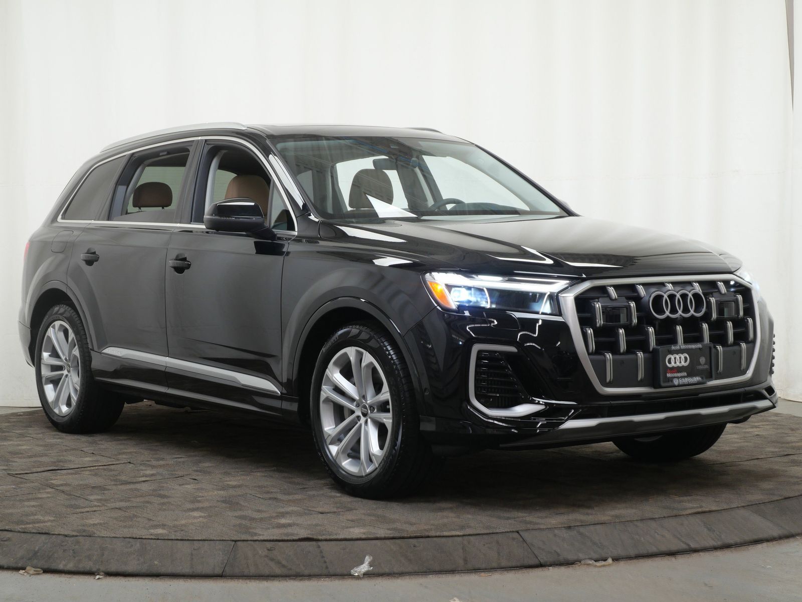 Thumbnail: 2026 Audi Q7 - 8