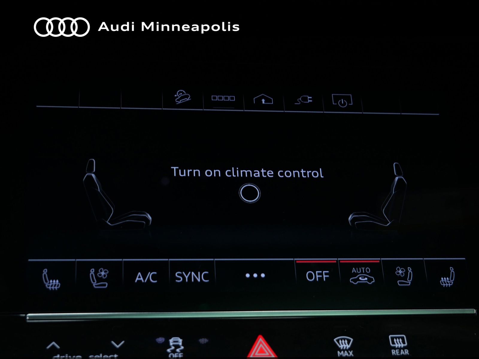 Thumbnail: 2024 Audi Q8 e-tron - 28