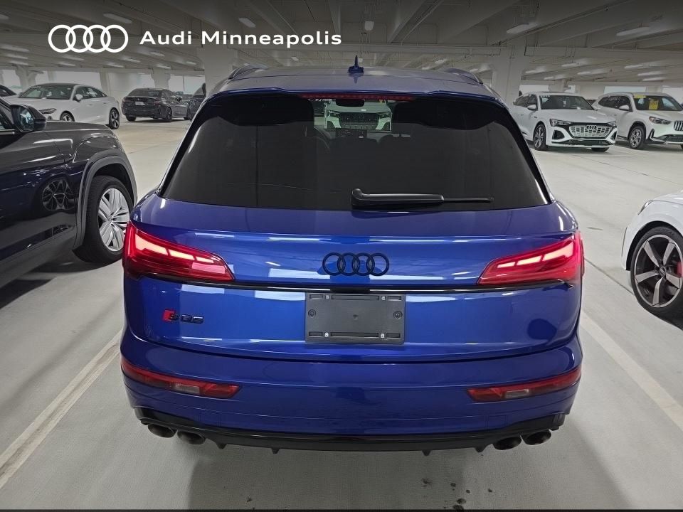 Thumbnail: 2023 Audi SQ5 - 16