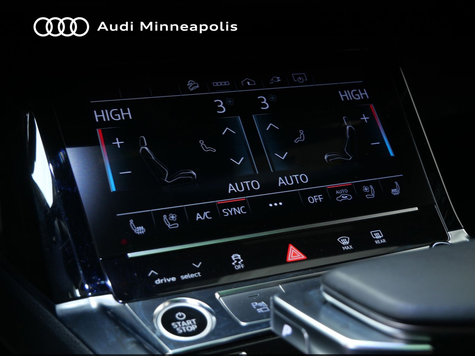 Thumbnail: 2024 Audi Q8 e-tron - 31