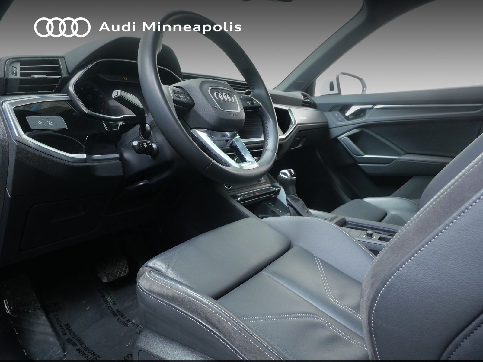 Thumbnail: 2023 Audi Q3 - 2