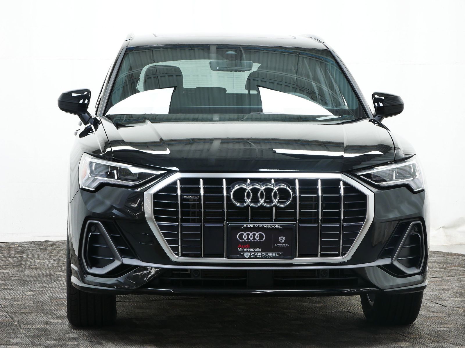 Thumbnail: 2025 Audi Q3 - 9