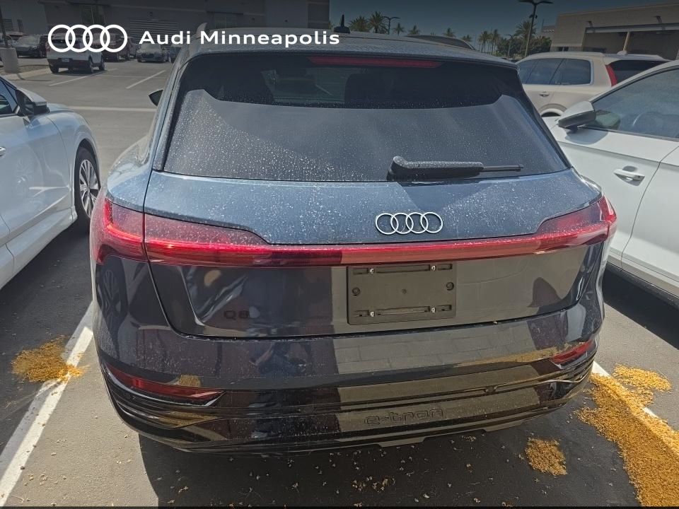 Thumbnail: 2024 Audi Q8 e-tron - 7