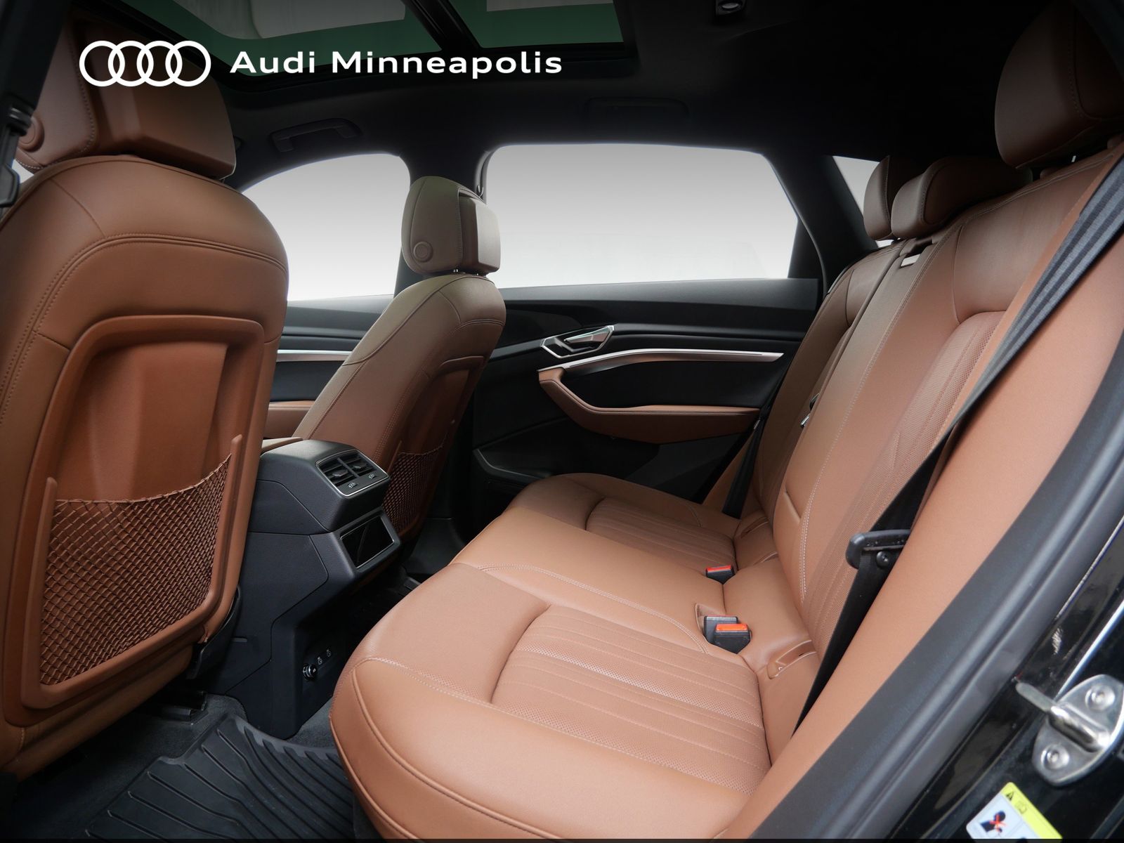 Thumbnail: 2024 Audi Q8 e-tron - 14