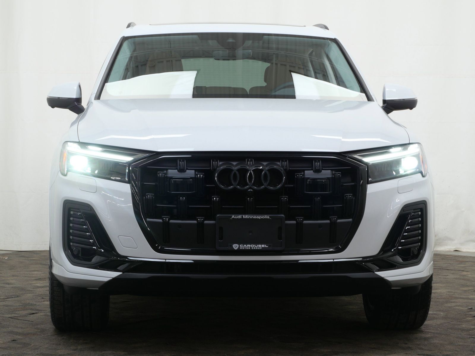 Thumbnail: 2026 Audi Q7 - 9