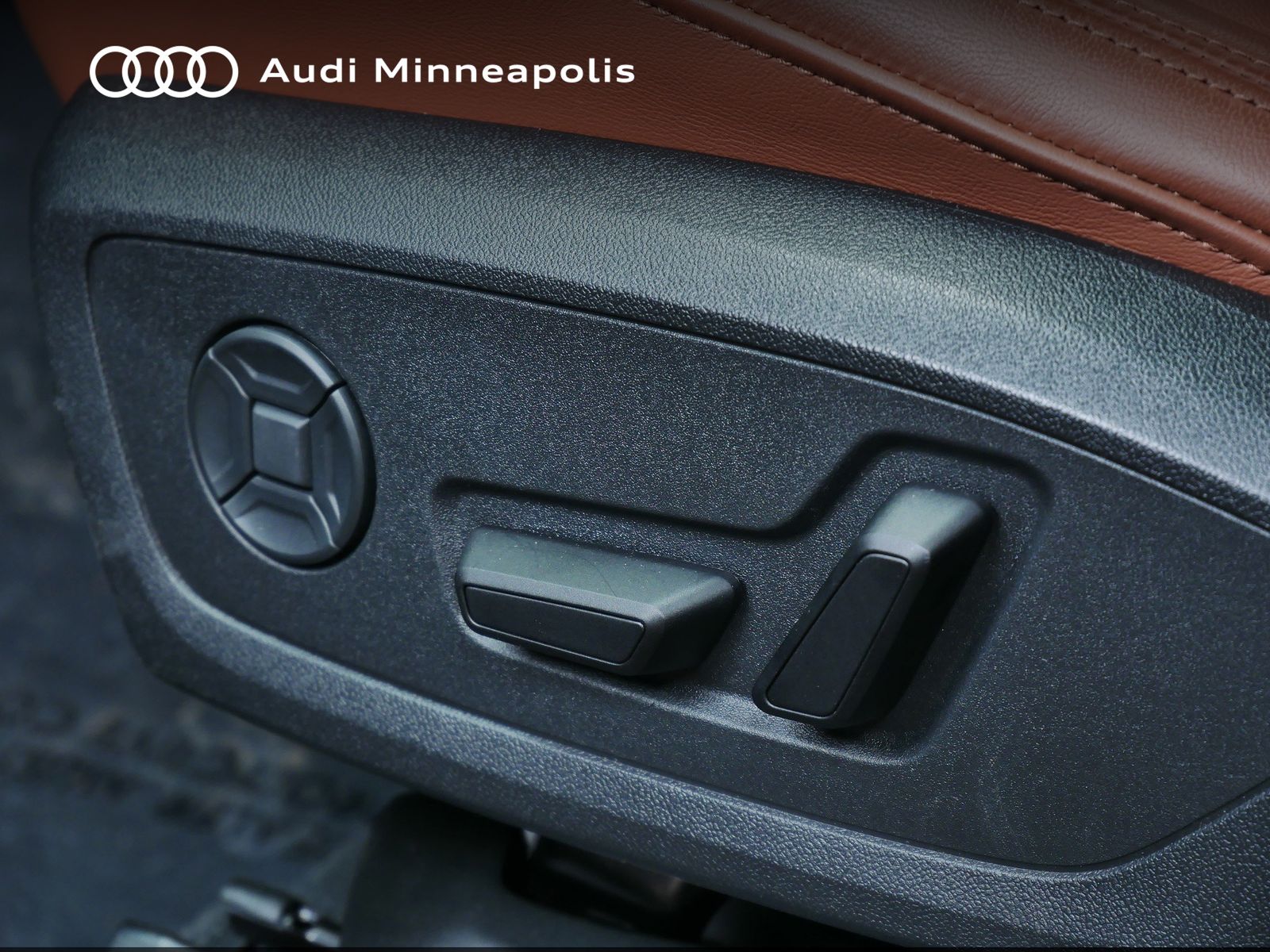 Thumbnail: 2025 Audi Q3 - 14