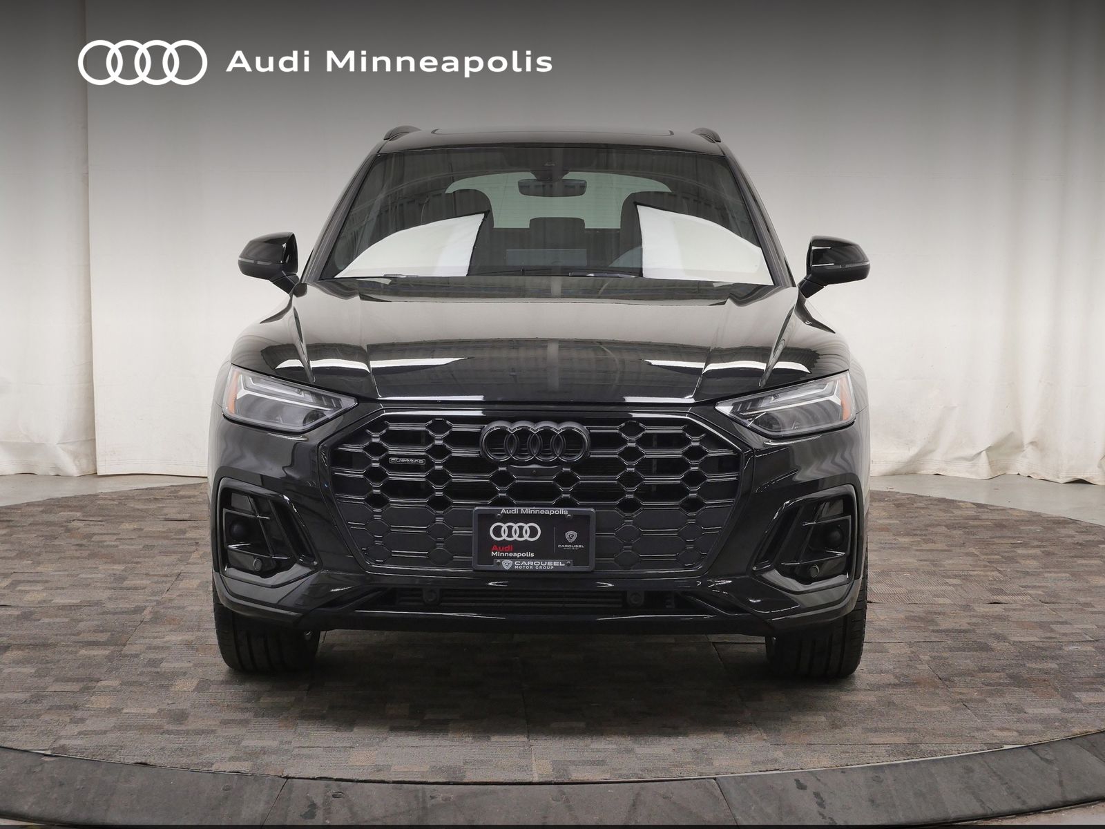 Thumbnail: 2025 Audi Q5 - 11