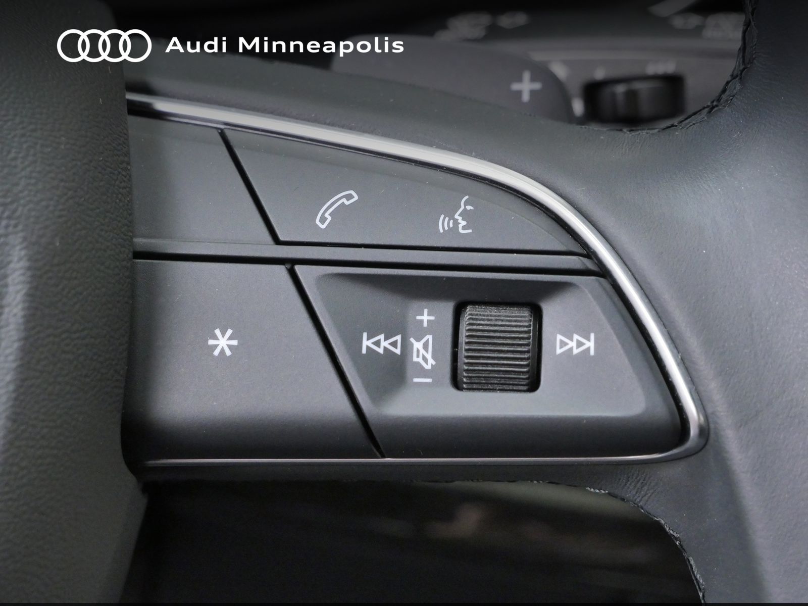 Thumbnail: 2023 Audi Q7 - 23