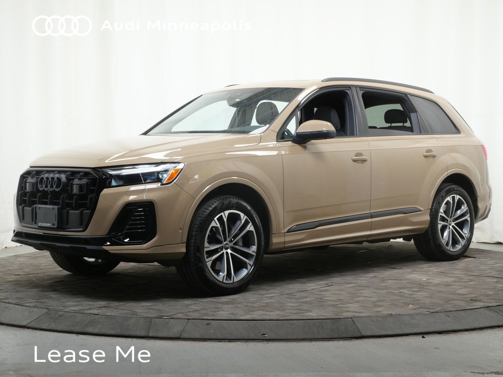 Thumbnail: 2025 Audi Q7 - 1