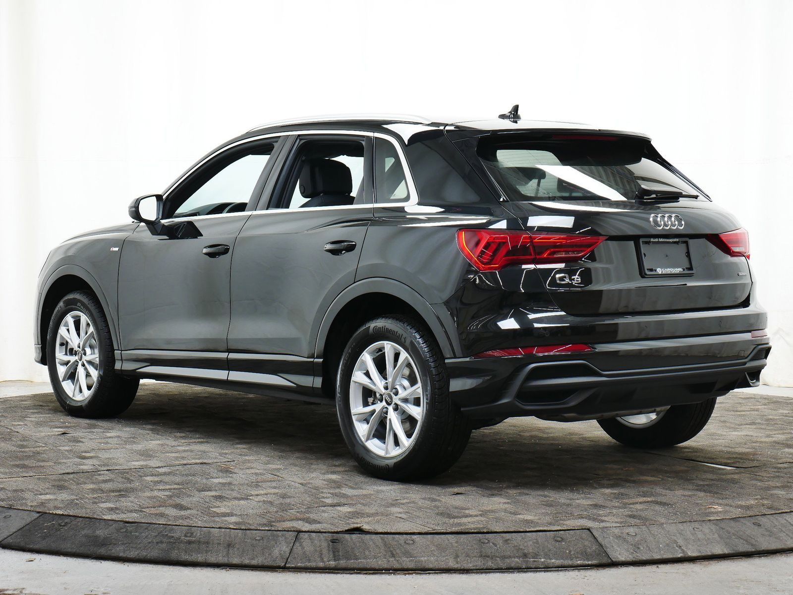 Thumbnail: 2025 Audi Q3 - 4
