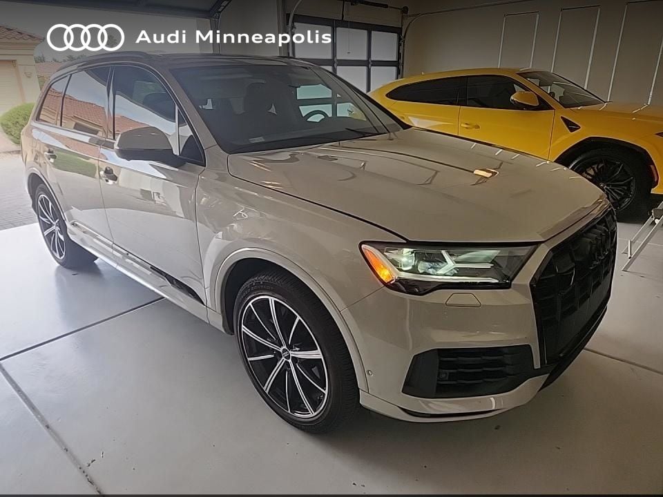 Thumbnail: 2022 Audi Q7 - 3
