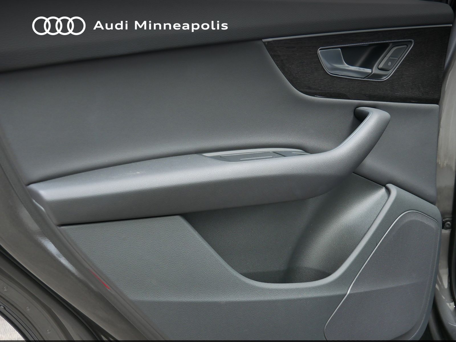 Thumbnail: 2020 Audi Q7 - 16