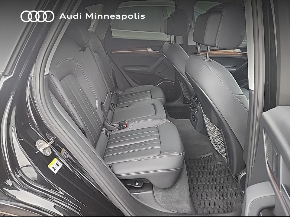 Thumbnail: 2023 Audi Q5 - 11