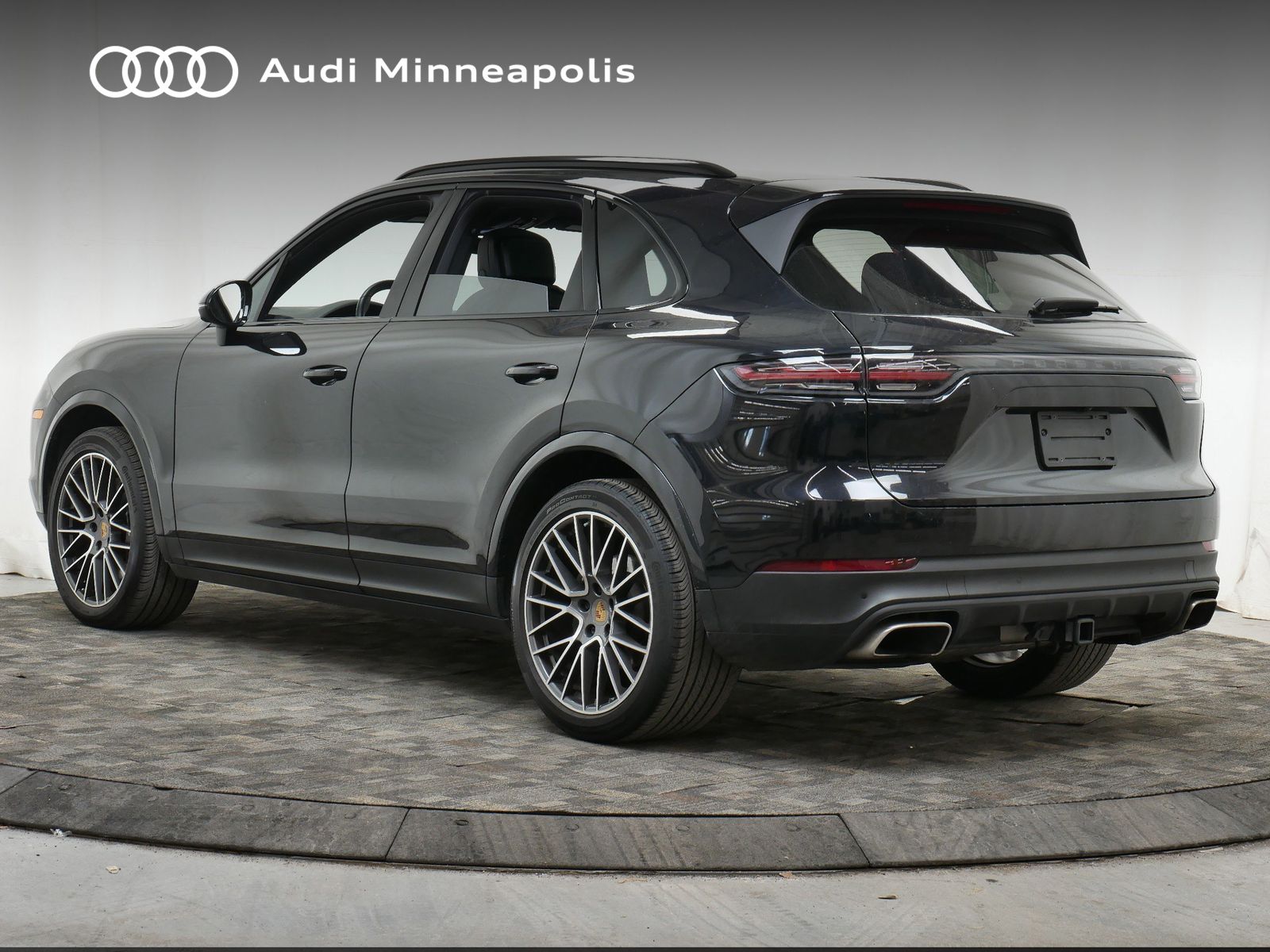 Thumbnail: 2022 Porsche Cayenne - 4