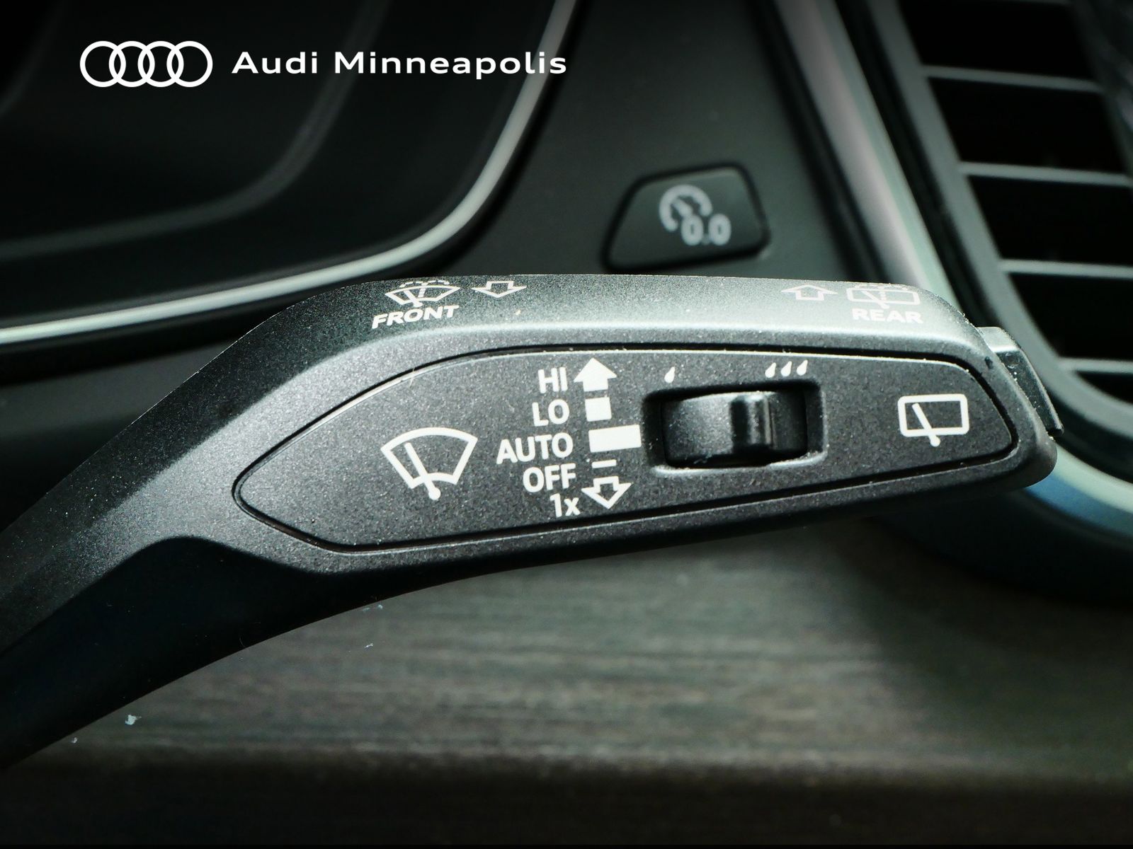 Thumbnail: 2025 Audi Q5 - 30