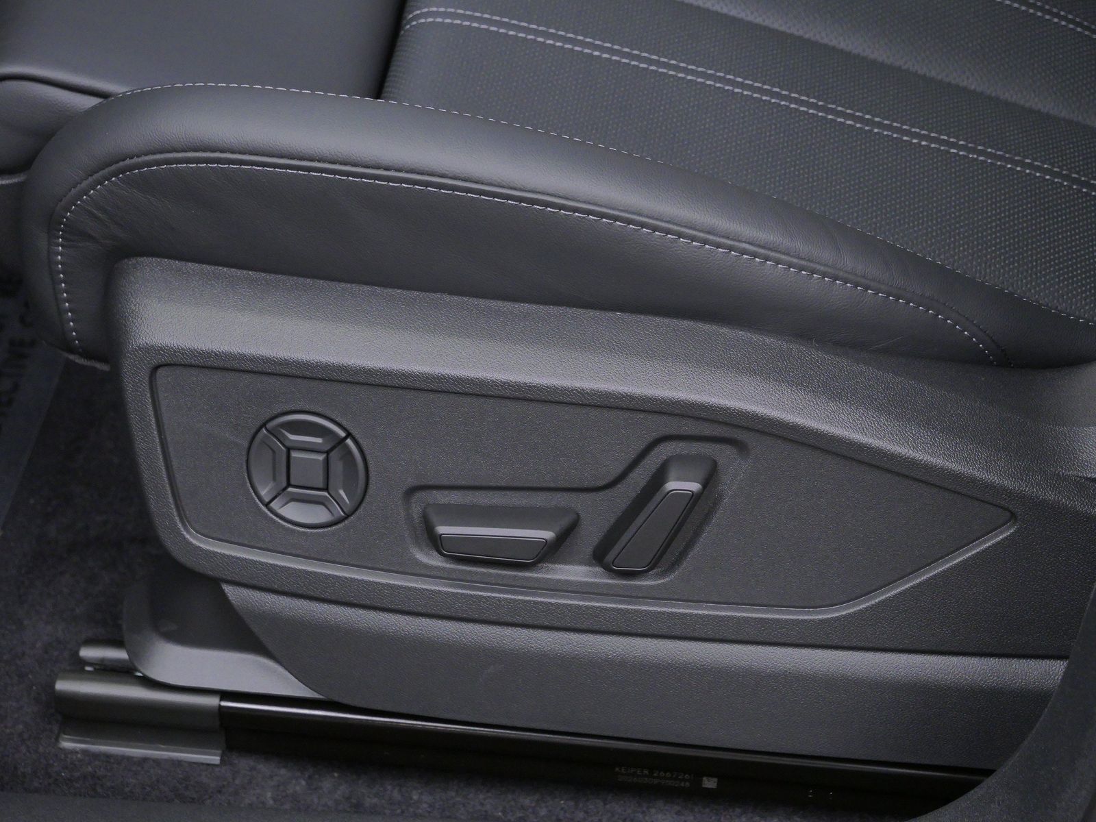 Thumbnail: 2026 Audi Q5 - 11