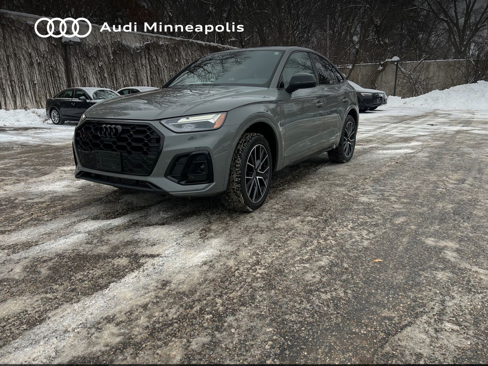 Thumbnail: 2022 Audi SQ5 - 12