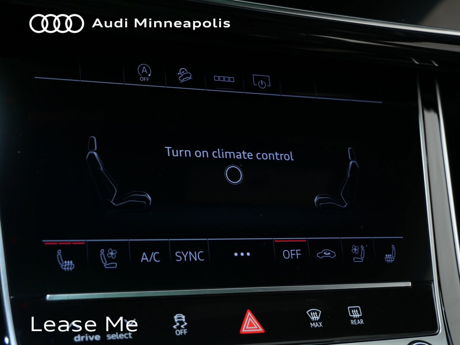 Thumbnail: 2025 Audi Q8 - 33