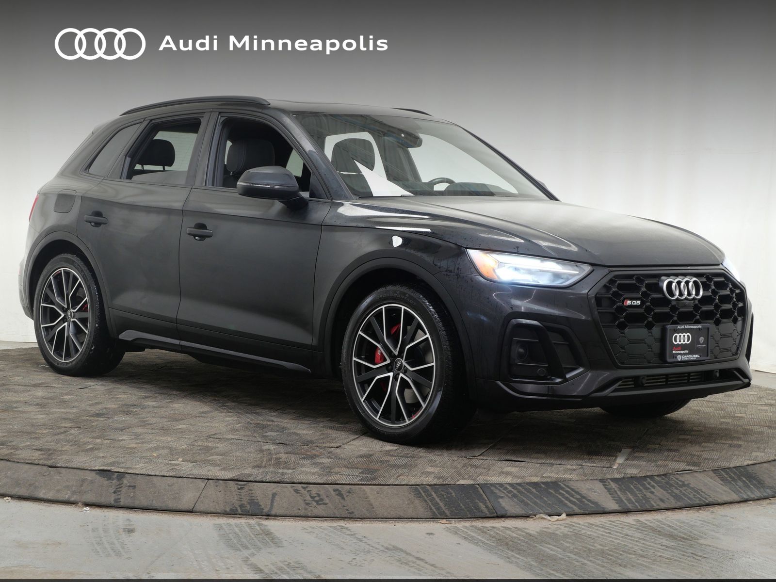 Thumbnail: 2021 Audi SQ5 - 10