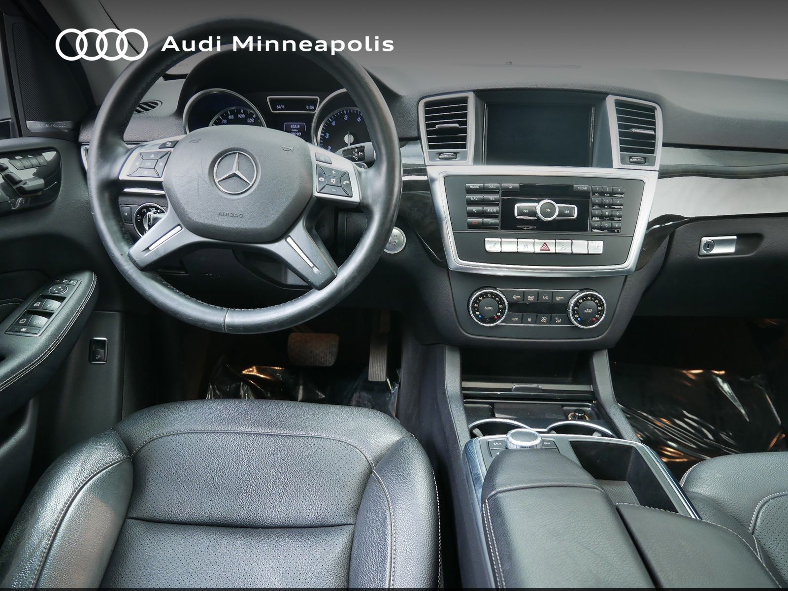 Thumbnail: 2015 Mercedes-Benz M-Class - 17