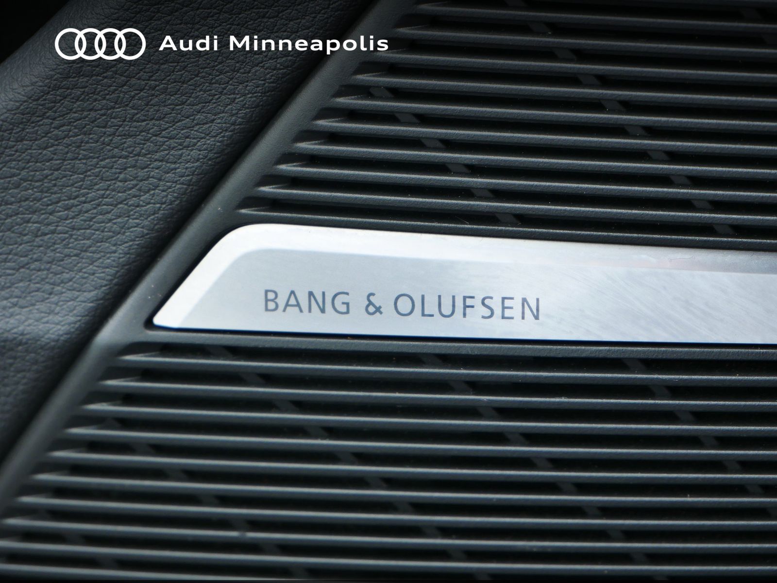 Thumbnail: 2020 Audi RS Q8 - 18