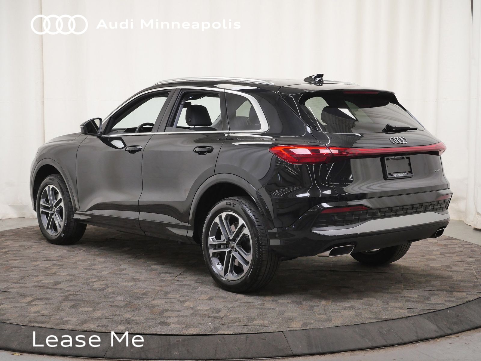 Thumbnail: 2025 Audi Q5 - 4