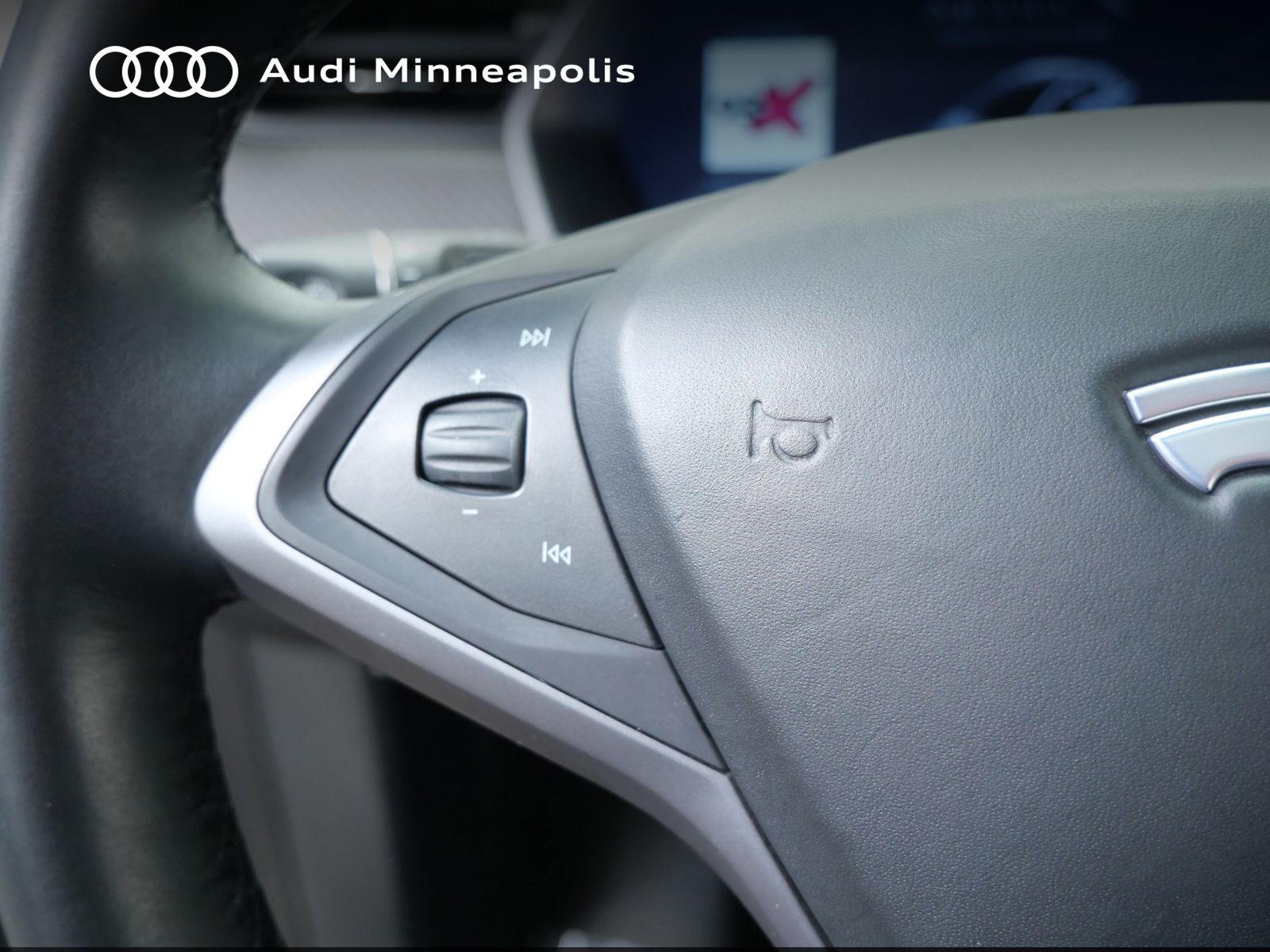 Thumbnail: 2020 Tesla Model X - 20