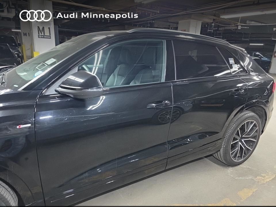 Thumbnail: 2023 Audi Q8 - 8