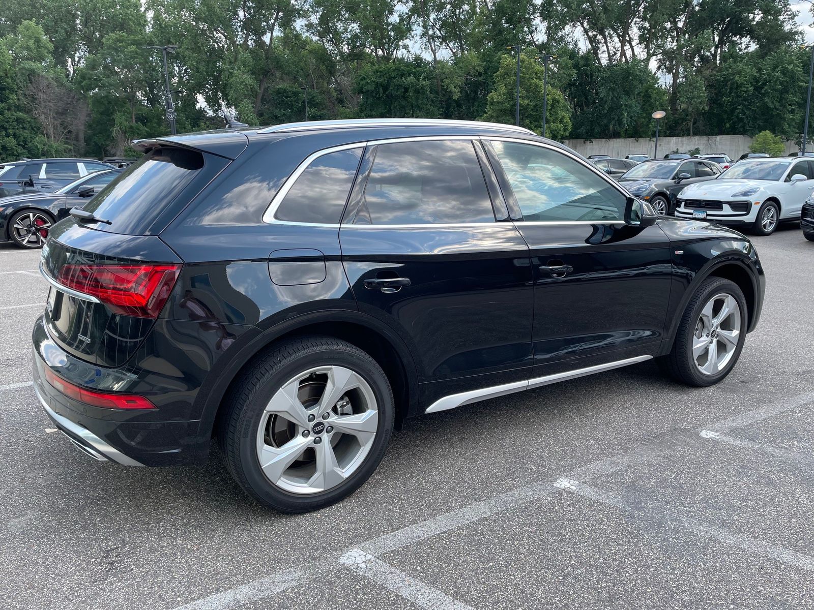 Thumbnail: 2022 Audi Q5 - 3