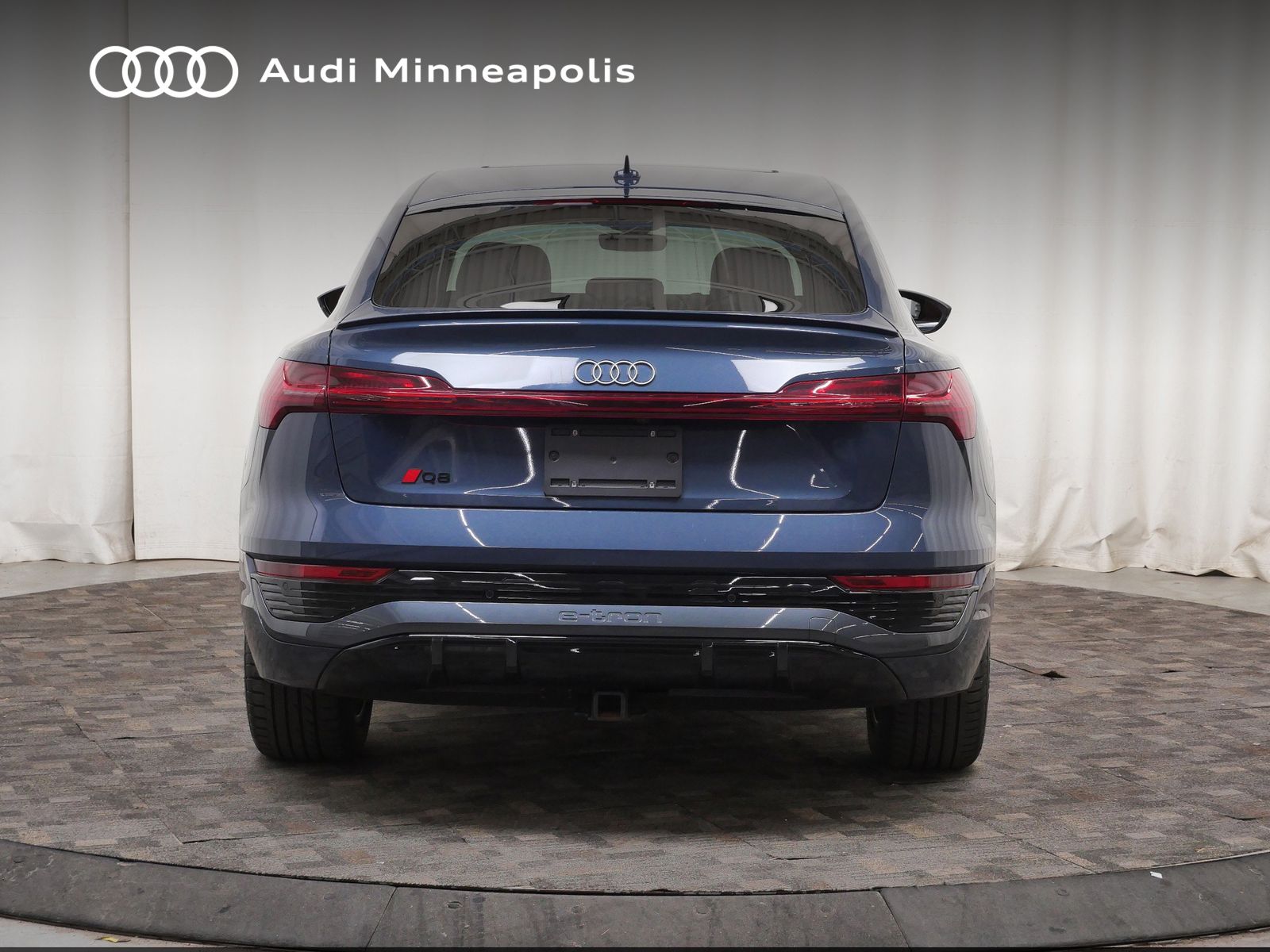 Thumbnail: 2024 Audi Q8 e-tron - 7