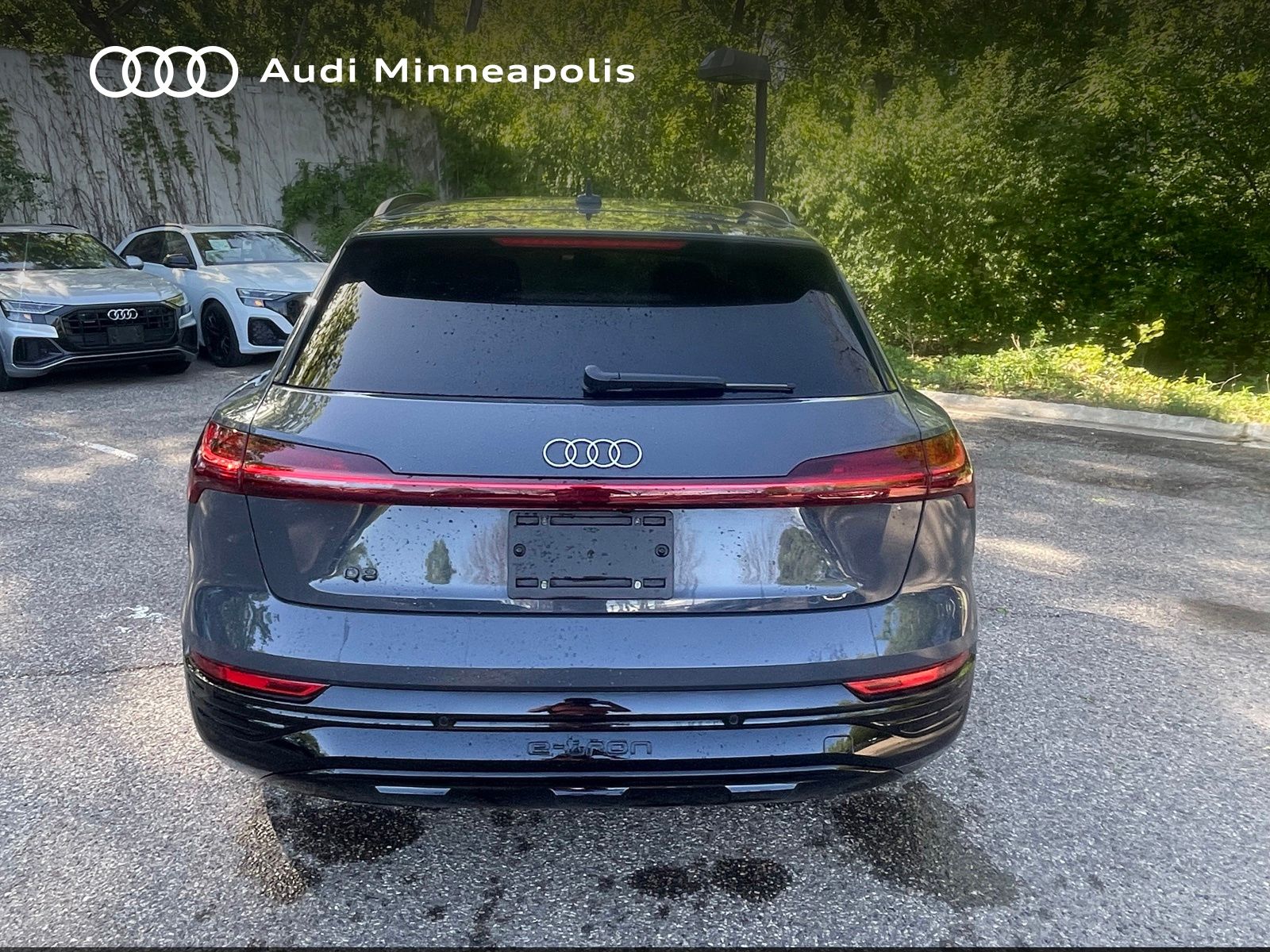 Thumbnail: 2024 Audi Q8 e-tron - 10