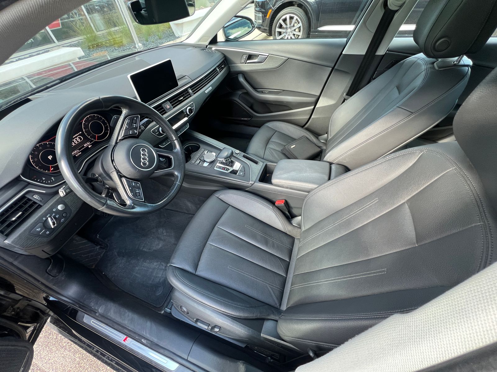Thumbnail: 2017 Audi A4 - 2