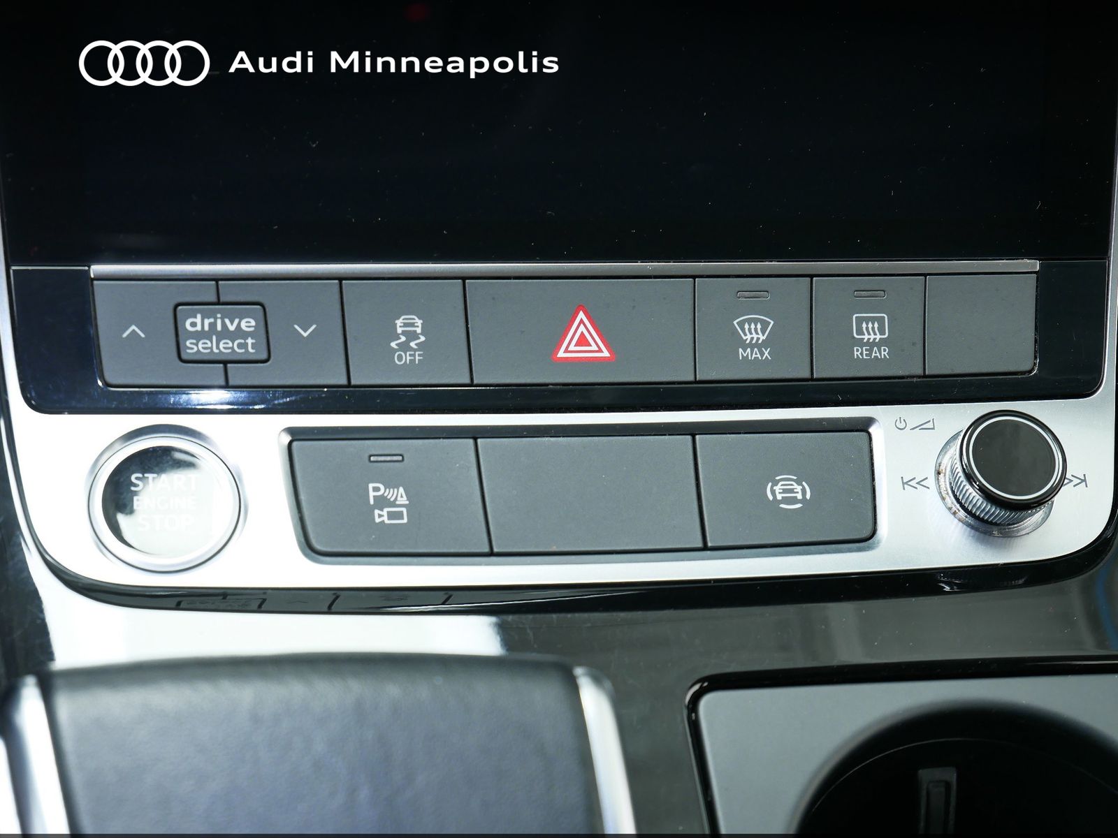 Thumbnail: 2023 Audi Q7 - 26