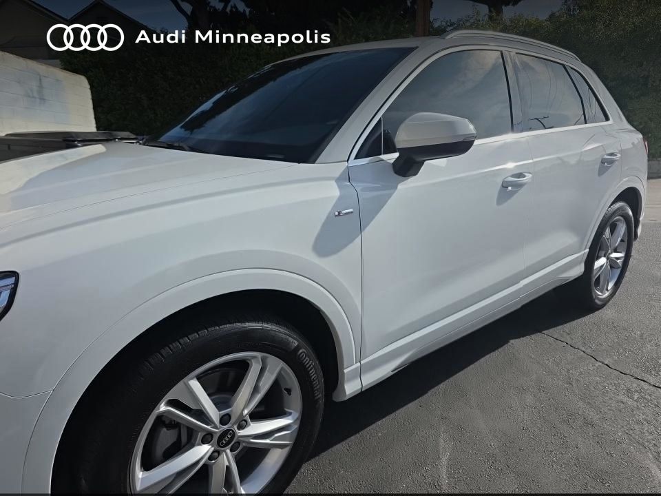 Thumbnail: 2023 Audi Q3 - 1